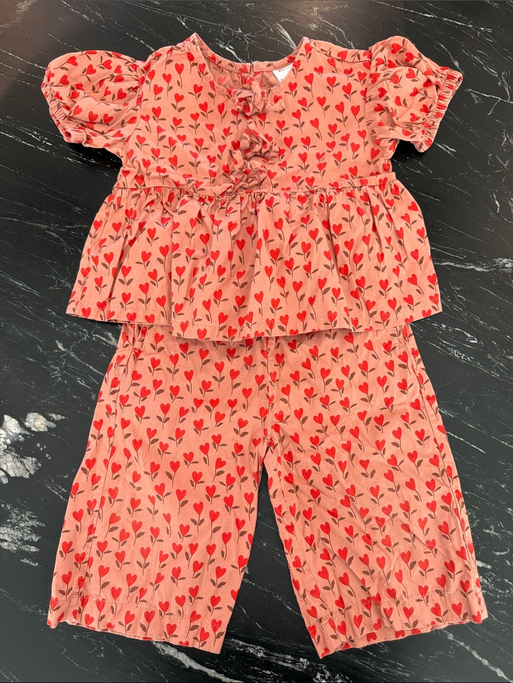 Hanna Andersson Pink and Red Heart-Print Top and Pant Set size 2T